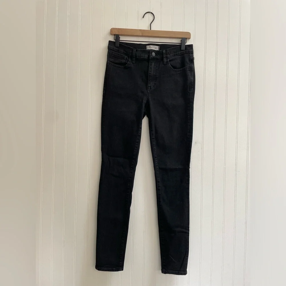 MADEWELL Mid-Rise Roadtripper Skinny Jeans in Black Wash Denim Size 28